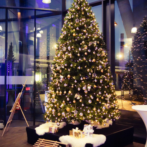 weihnachtsfeier westhafen pier frankfurt lounge bereich.jpg