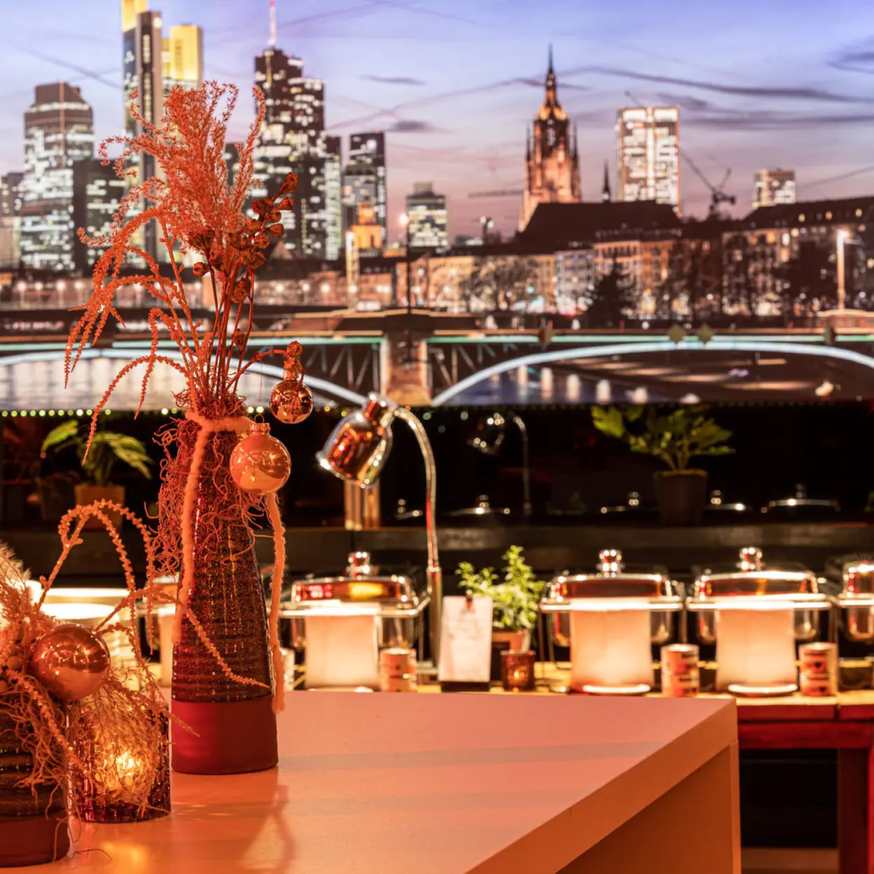 Weihnachtsbuffet in Eventlocation Westhafen Pier 1 Frankfurt am Main